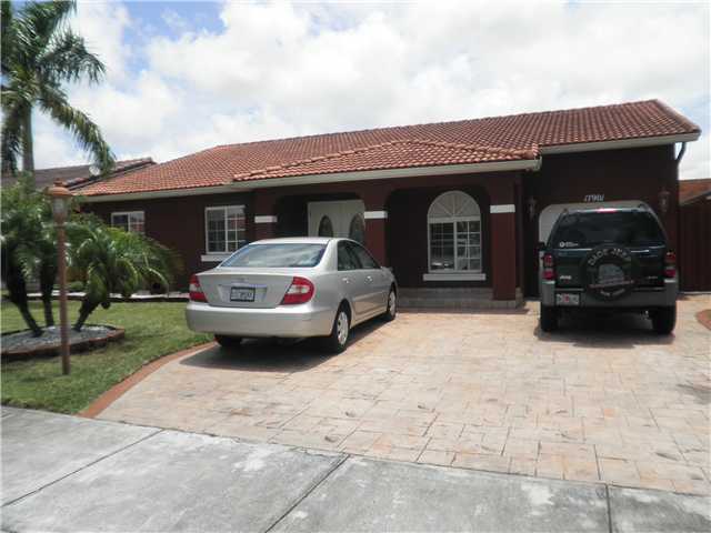 17901 SW 152 CT