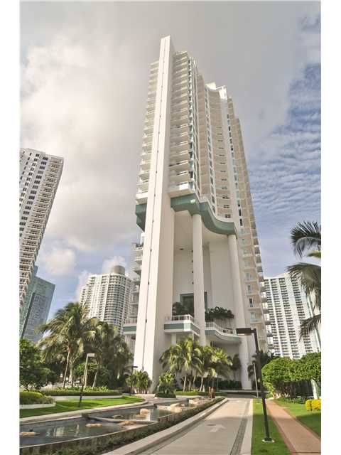 900 BRICKELL KEY BL # 3004