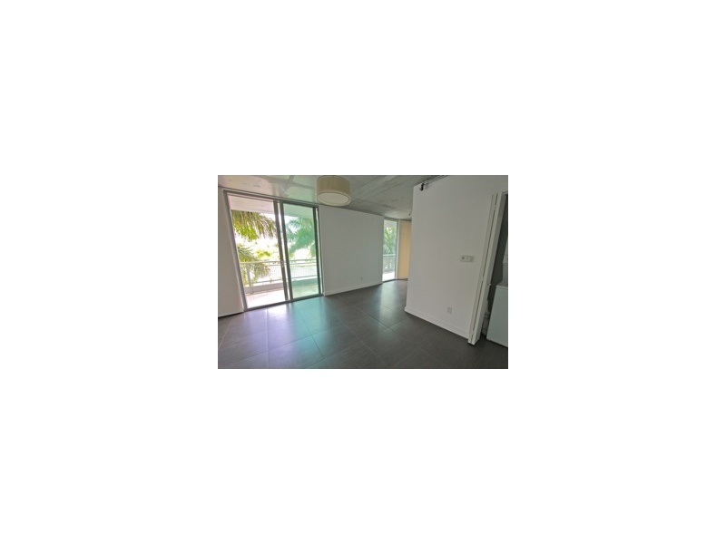 690 SW 1 CT # 307