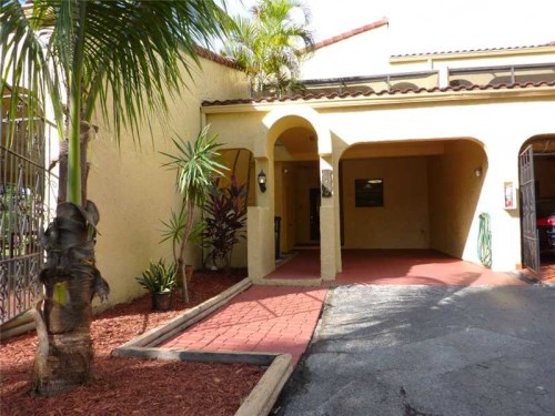 3940 ESTEPONA AV # 6D-1