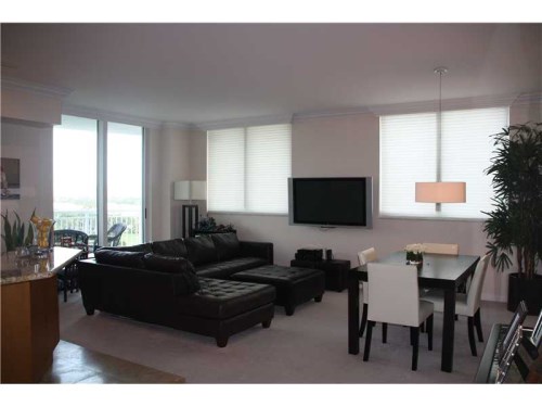 1745 E HALLANDALE BEACH B # 1003