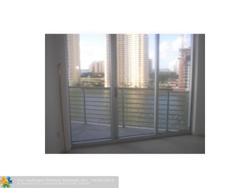 1200 BRICKELL BAY DR # 2307