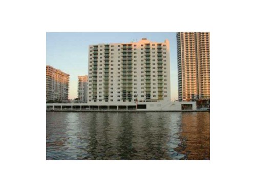 3000 S OCEAN DR  REDUCED ! # PH1620