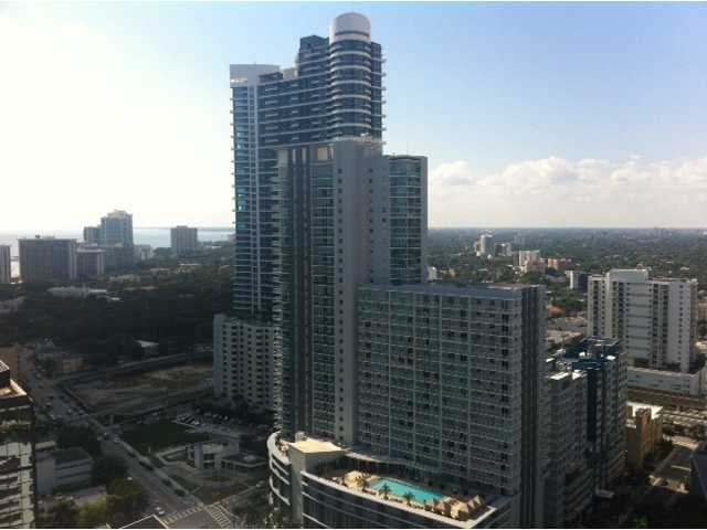 1060 BRICKELL AV # 2711