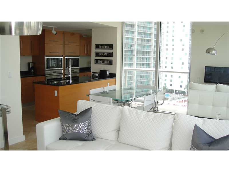 485 BRICKELL AV # 1904