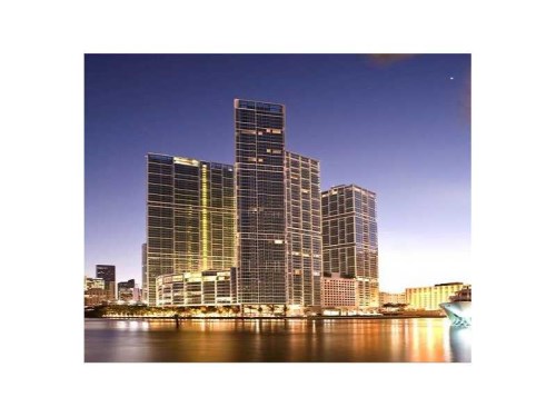 465 BRICKELL AV # 4704