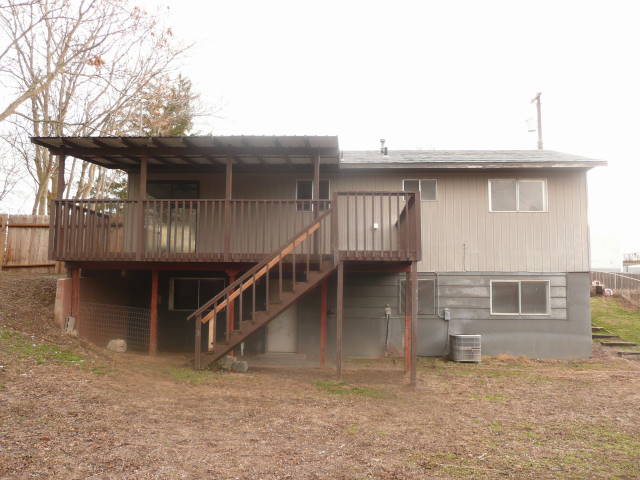 2238 Reeves Court