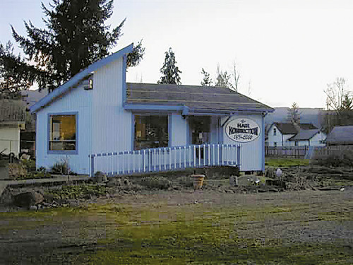 500 NW Santiam Blvd