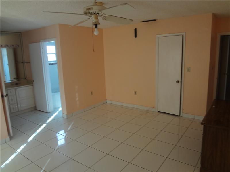 2405 SW 125 CT