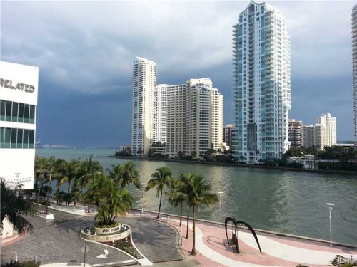 300 S BISCAYNE BL # L-420