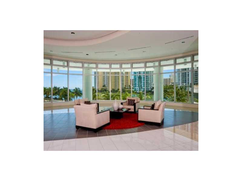 300 BISCAYNE BLVD # 1605