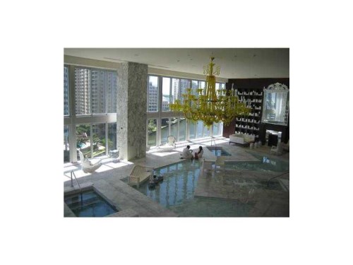 485 BRICKELL AV # 3903