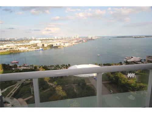 50 BISCAYNE BL # 2904