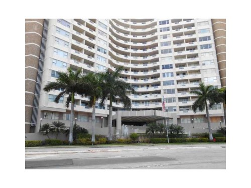 3180 S OCEAN DR # 322