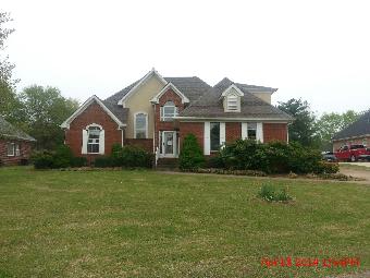 2623 Churchill Downs Cir