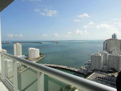 495 BRICKELL AV # 3911