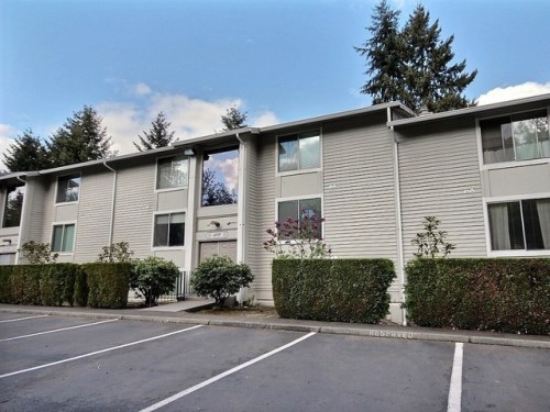 4737 W Lake Sammamish Parkway SE A208