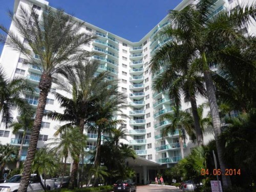 3901 S OCEAN DR # 11T