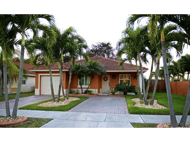 9900 SW 166 CT