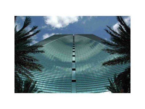 1395 BRICKELL AVENUW # 3002