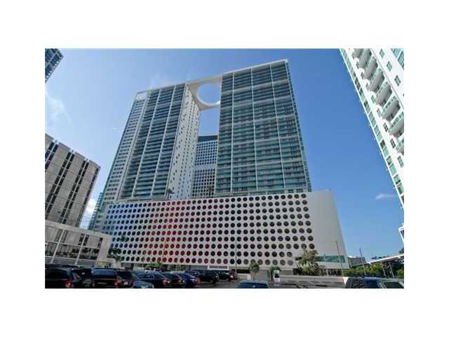 500 BRICKELL AV # 400