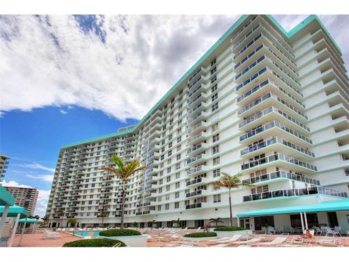 3725 S OCEAN DR # 1427