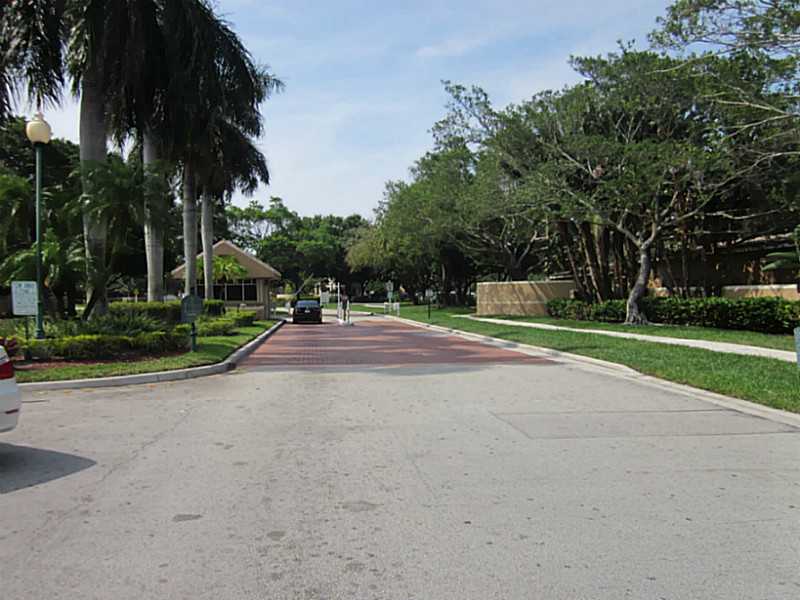 1373 SW 106 AV