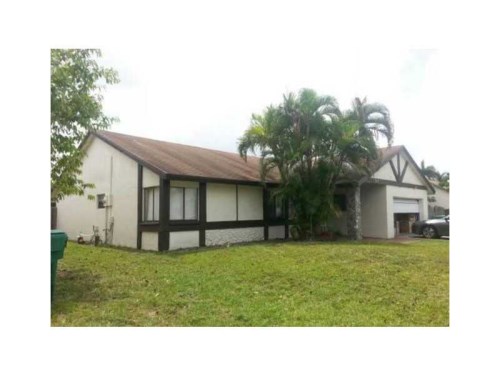 7160 NW 45 CT