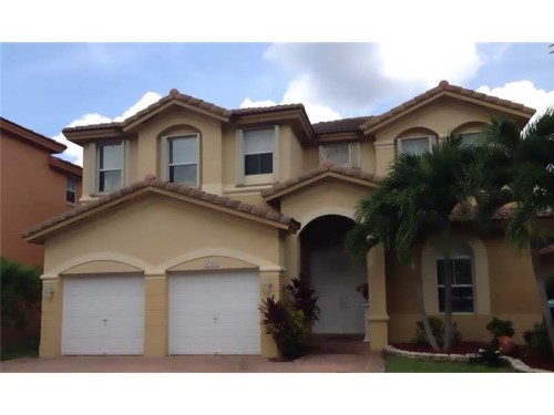 8300 NW 115 CT