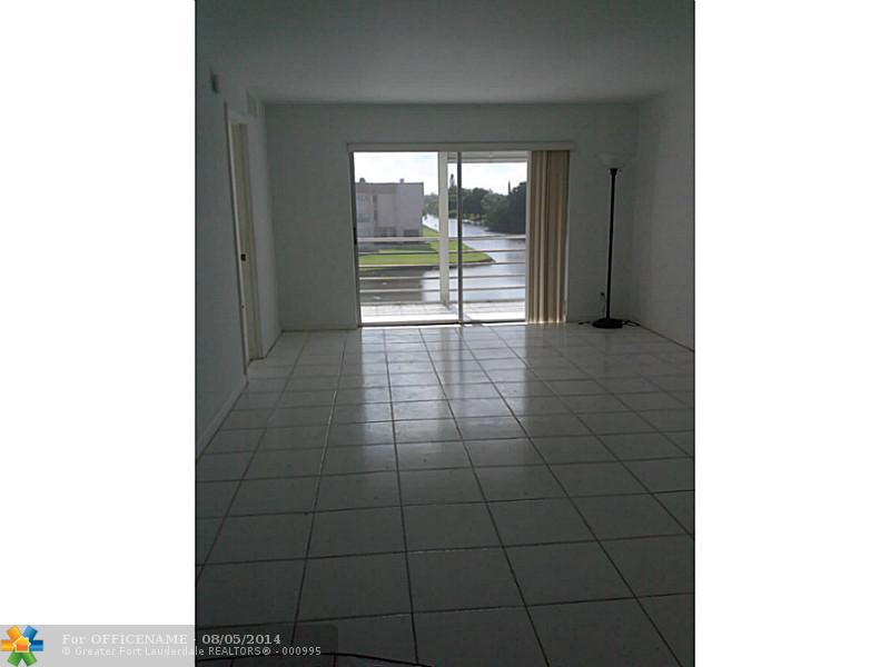 9900 Sunrise Lakes Blvd # 311