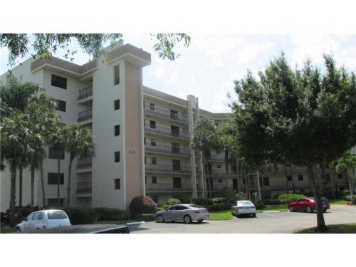 4640 Lucerne Lakes Blvd W # 104