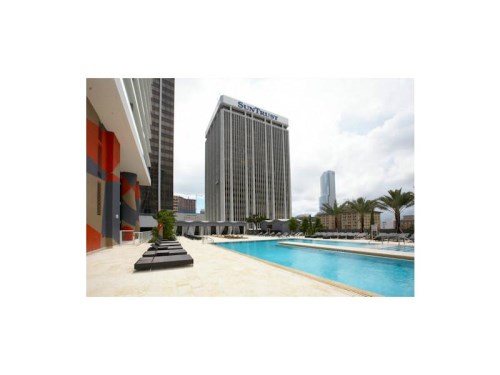 50 BISCAYNE BL # 3605