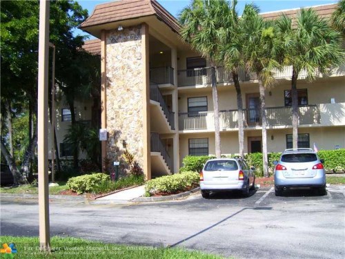 4975 E Sabal Palm Blvd # 301