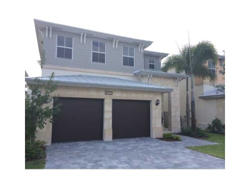 6950 NW 104 CT