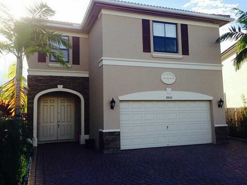 8860 NW 115 CT