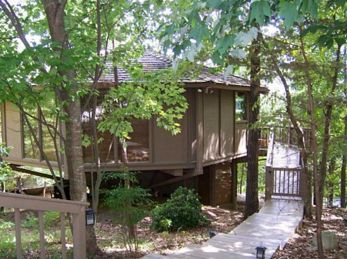 141 Treetop Knoll Drive