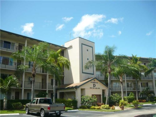 850 SW 138 AV # 404D