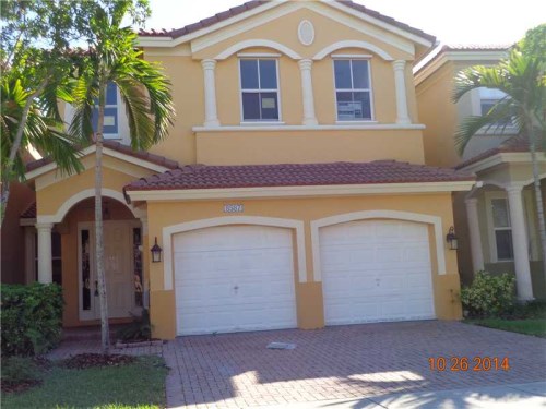 8587 NW 108 CT