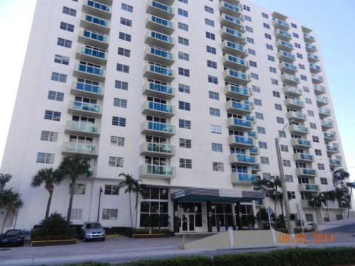 3000 S OCEAN DR # 1200