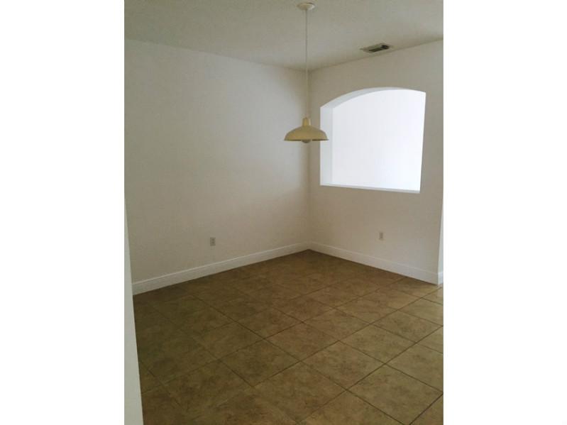 7912 NW 107 CT # -