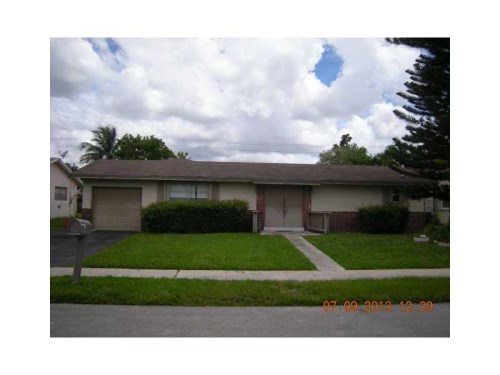 8421 NW 44 CT