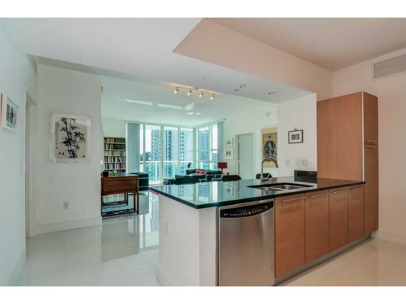 951 BRICKELL AV # 2311