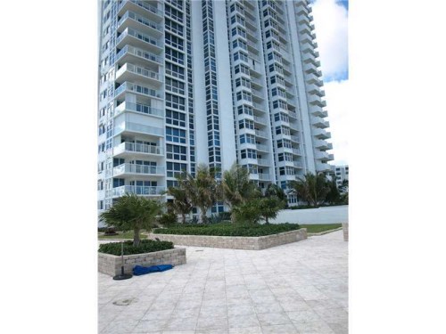 1360 S OCEAN BL # 2208