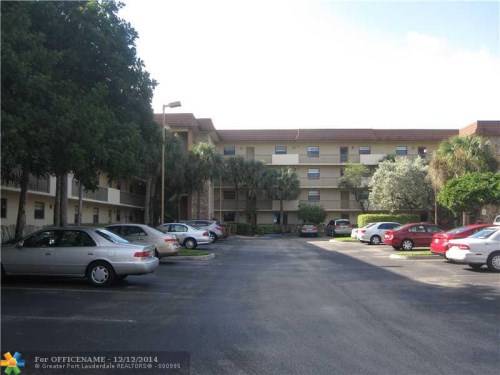 4940 E Sabal Palm Blvd # 304