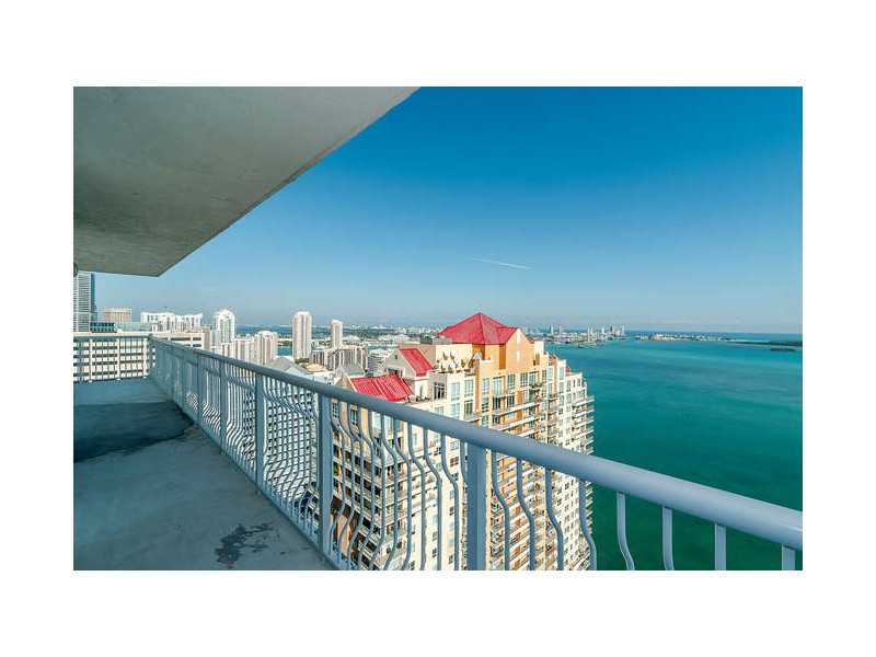 1200 BRICKELL BAY DR # 4302