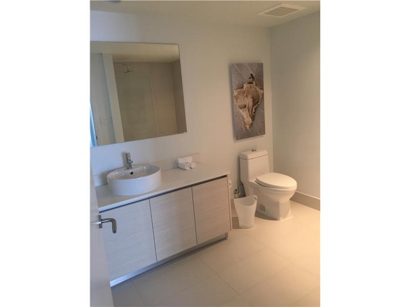 2602 E HALLANDALE BEACH BL # R903