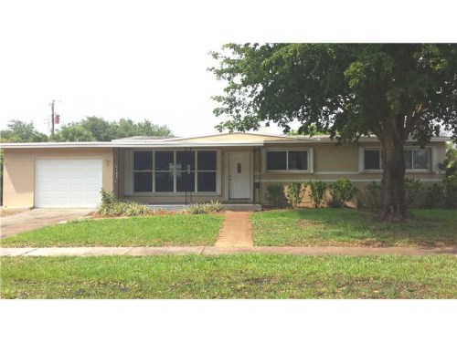 6815 NW 14 CT