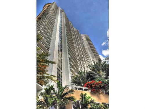 901 BRICKELL KEY BL # 501