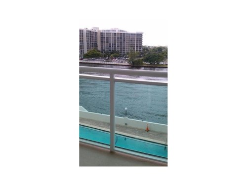 3000 S OCEAN DR # 404