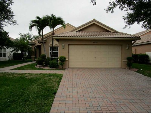 10987 NW 61 CT